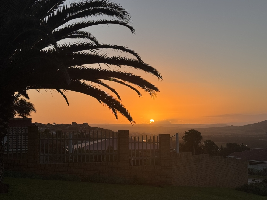 3 Bedroom Property for Sale in Hartenbos Heuwels Western Cape